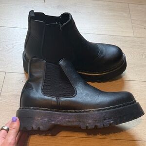 Nasty Gal Black Chunky Chelsea Platform Ankle Boots